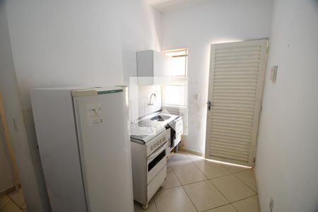 Cozinha de kitnet/studio para alugar com 1 quarto, 16m² em Cidade Universitária, Campinas