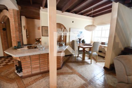 Sala de casa à venda com 4 quartos, 360m² em Cidade Universitária, Campinas