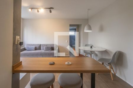Sala de apartamento para alugar com 1 quarto, 42m² em Indianópolis, São Paulo