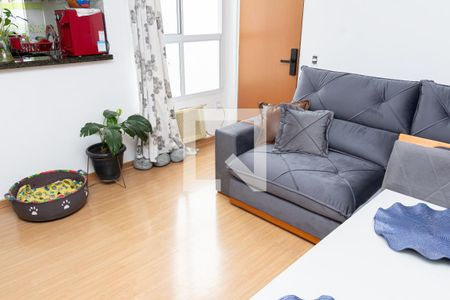 Sala de apartamento para alugar com 2 quartos, 44m² em Santa Cruz, Rio de Janeiro