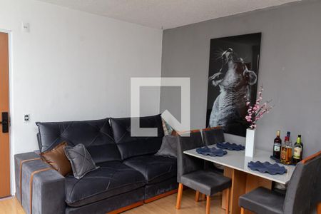 Sala de apartamento para alugar com 2 quartos, 44m² em Santa Cruz, Rio de Janeiro