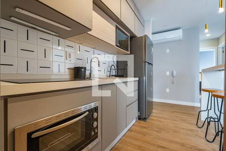Sala/Cozinha de apartamento à venda com 2 quartos, 72m² em Jardins, São Paulo