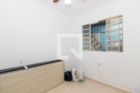Quarto 2 de casa para alugar com 2 quartos, 55m² em Realengo, Rio de Janeiro