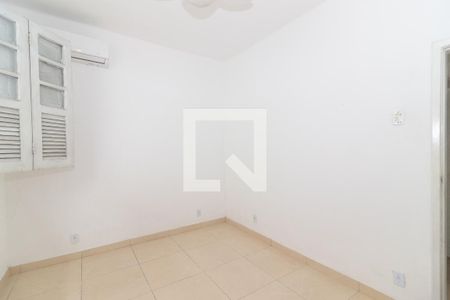 Quarto 1 de casa para alugar com 2 quartos, 55m² em Realengo, Rio de Janeiro