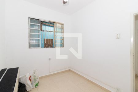 Quarto 2 de casa para alugar com 2 quartos, 55m² em Realengo, Rio de Janeiro
