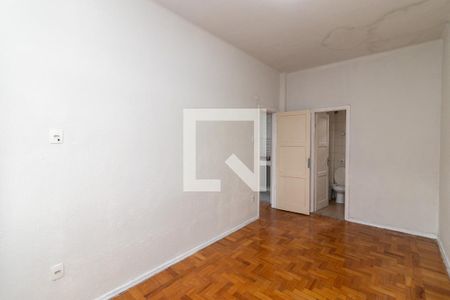 Suíte de apartamento para alugar com 1 quarto, 56m² em Realengo, Rio de Janeiro