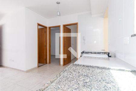 Cozinha de apartamento para alugar com 2 quartos, 43m² em Cidade Patriarca, São Paulo