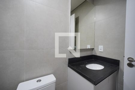 Banheiro de apartamento para alugar com 1 quarto, 31m² em Trindade, Florianópolis