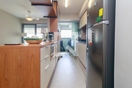 Cozinha de apartamento para alugar com 2 quartos, 66m² em Santo Amaro, São Paulo