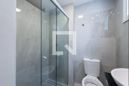 Banheiro suíte de apartamento para alugar com 3 quartos, 98m² em Encruzilhada, Santos