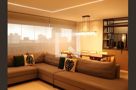 Sala de tv e jantar de apartamento para alugar com 3 quartos, 124m² em Setor Marista, Goiânia