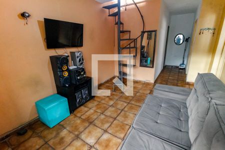 Sala de casa para alugar com 3 quartos, 80m² em Jardim Inga, São Paulo