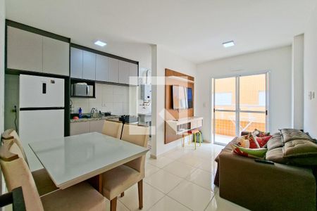Sala de apartamento para alugar com 2 quartos, 70m² em Boqueirão, Praia Grande