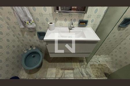 Banheiro de casa à venda com 3 quartos, 208m² em Vila Helena, Santo André