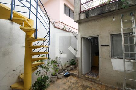 Quintal de casa à venda com 2 quartos, 210m² em Jaguaré, São Paulo