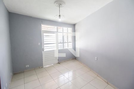 Sala de casa para alugar com 2 quartos, 82m² em Vila Tres Irmaos, Carapicuíba