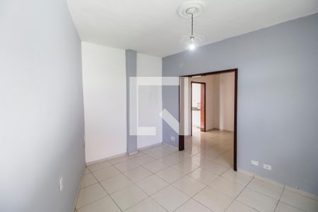 Sala de casa para alugar com 2 quartos, 82m² em Vila Tres Irmaos, Carapicuíba