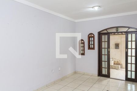 Sala de casa para alugar com 2 quartos, 100m² em Inhoaíba, Rio de Janeiro