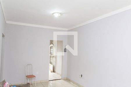 Sala de casa para alugar com 2 quartos, 100m² em Inhoaíba, Rio de Janeiro