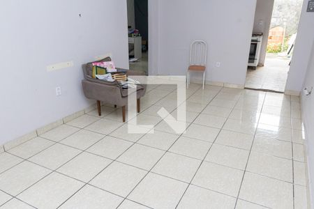 Sala de casa para alugar com 2 quartos, 100m² em Inhoaíba, Rio de Janeiro