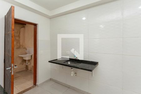 Cozinha de kitnet/studio para alugar com 1 quarto, 20m² em Jardim Santa Barbara, São Paulo