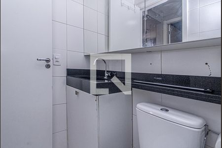 banheiro social_1 de apartamento à venda com 2 quartos, 32m² em Parque Fongaro, São Paulo