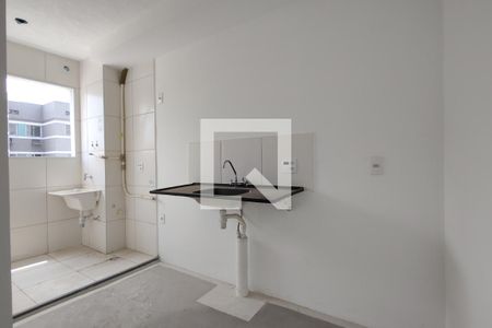 Cozinha de apartamento para alugar com 2 quartos, 42m² em Taquara, Rio de Janeiro