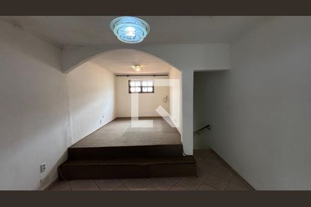Sala de casa à venda com 3 quartos, 107m² em Jardim Santo Antônio, Santo André