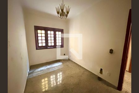 Quarto 1 de casa para alugar com 8 quartos, 372m² em Vila Rosalia, Guarulhos