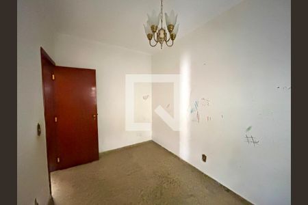 Quarto 1 de casa para alugar com 8 quartos, 372m² em Vila Rosalia, Guarulhos