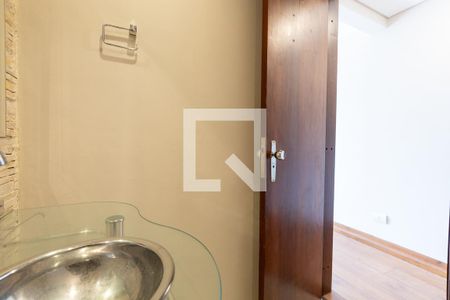 Lavabo de apartamento para alugar com 3 quartos, 101m² em Água Verde, Curitiba