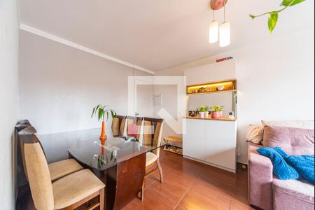 Sala de apartamento à venda com 2 quartos, 54m² em Vila Guarará, Santo André