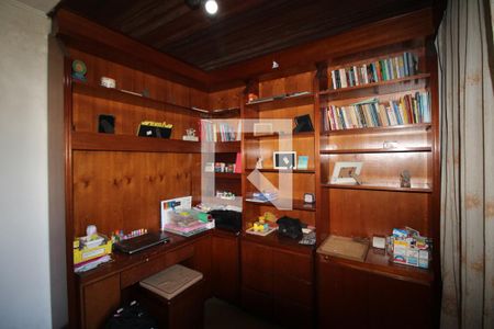 Escritório de casa à venda com 5 quartos, 400m² em Chácara das Pedras, Porto Alegre