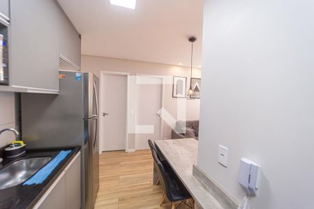 Cozinha e Área de Serviço de apartamento à venda com 2 quartos, 34m² em Vila Pierina, São Paulo