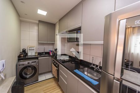 Cozinha e Área de Serviço de apartamento à venda com 2 quartos, 34m² em Vila Pierina, São Paulo