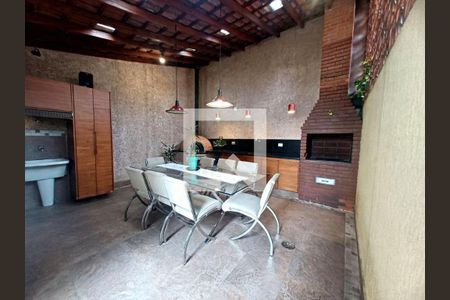 Casa à venda com 3 quartos, 166m² em Parque Sao Domingos, São Paulo