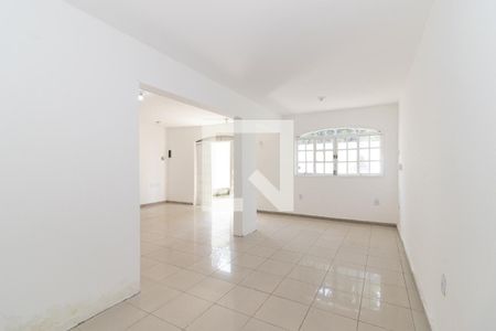 Sala de casa para alugar com 3 quartos, 450m² em Magalhães Bastos, Rio de Janeiro