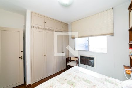 Suíte de apartamento à venda com 3 quartos, 280m² em Santo Antônio, Belo Horizonte