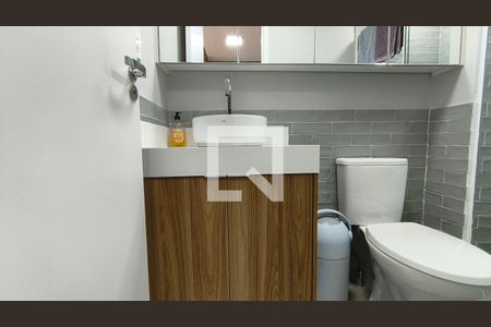 Banheiro de kitnet/studio para alugar com 1 quarto, 28m² em Vila Mariana, São Paulo