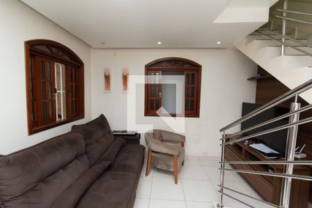 Casa à venda com 3 quartos, 240m² em Diamante, Belo Horizonte