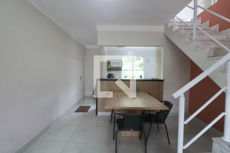 Sala de apartamento para alugar com 3 quartos, 143m² em Praia Tartarugas, Guarujá