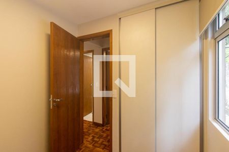 Quarto 1 de apartamento para alugar com 3 quartos, 50m² em Fazendinha, Curitiba