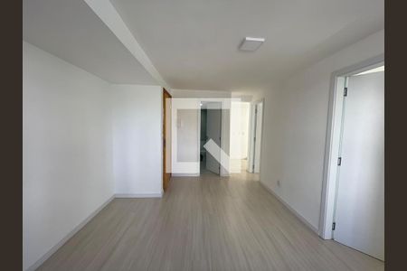 Apartamento à venda com 2 quartos, 45m² em Santos Dumont, São Leopoldo