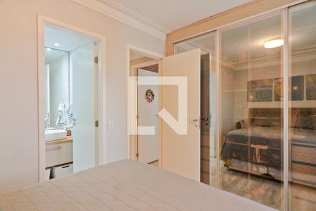 Suíte de apartamento à venda com 3 quartos, 81m² em Vila Amélia, São Paulo