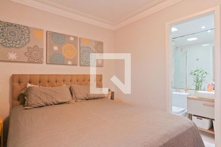 Suíte de apartamento à venda com 3 quartos, 81m² em Vila Amélia, São Paulo