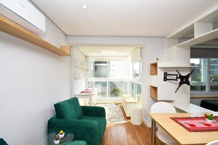 Sala de kitnet/studio para alugar com 1 quarto, 30m² em Pinheiros, São Paulo