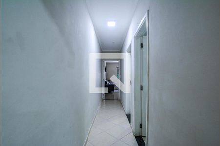 Corredor de casa à venda com 2 quartos, 150m² em Parque Capuava, Santo André