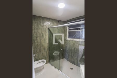 Banheiro da Suíte de apartamento à venda com 3 quartos, 120m² em Sion, Belo Horizonte
