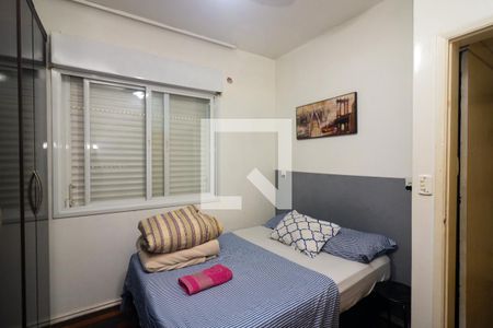 Quarto 1 de apartamento para alugar com 2 quartos, 55m² em Centro Histórico, Porto Alegre