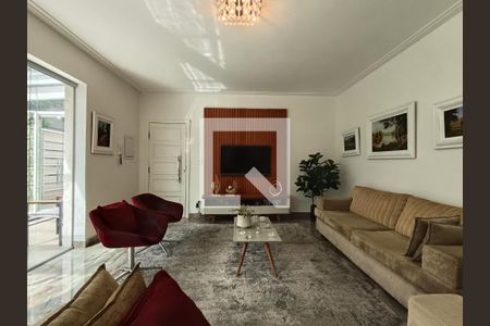 Casa de Condomínio à venda com 3 quartos, 210m² em Planalto Paulista, São Paulo